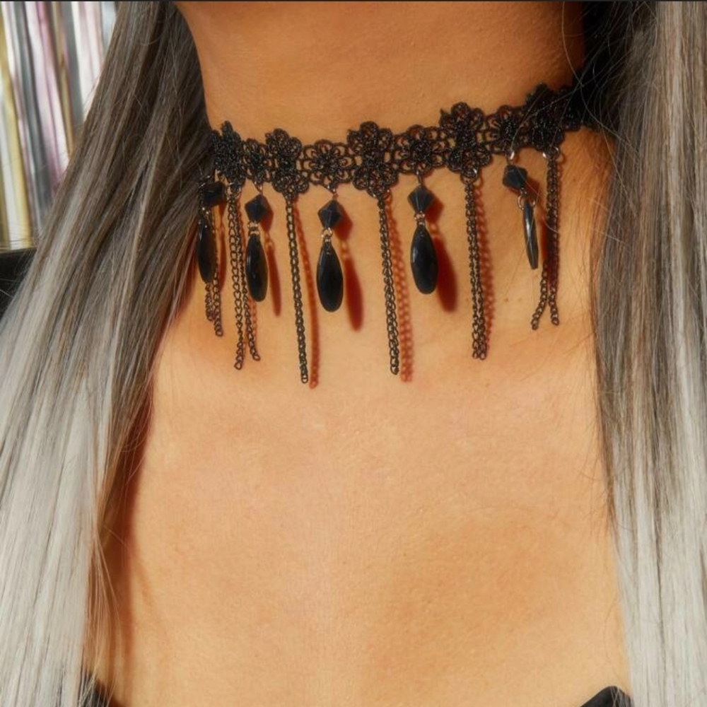 NEW IN! BLACK LACE TASSEL CHOKER
